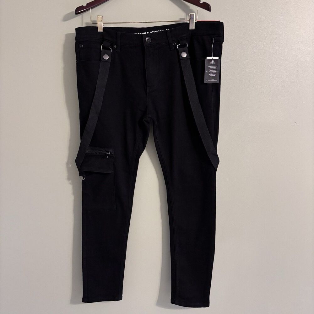 Hot Topic Black Bondage Stinger Jeans 38x32 Denim Skinny Stretch Punk Grunge NWT
